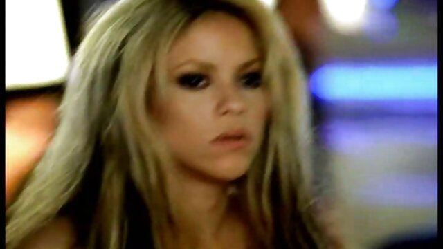 ロシアの男ドキドキの若い女の子のお尻 アダルト 動画 女性 向け
